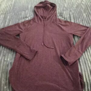 NWOT Athleta S Hooded Tunic Maroon